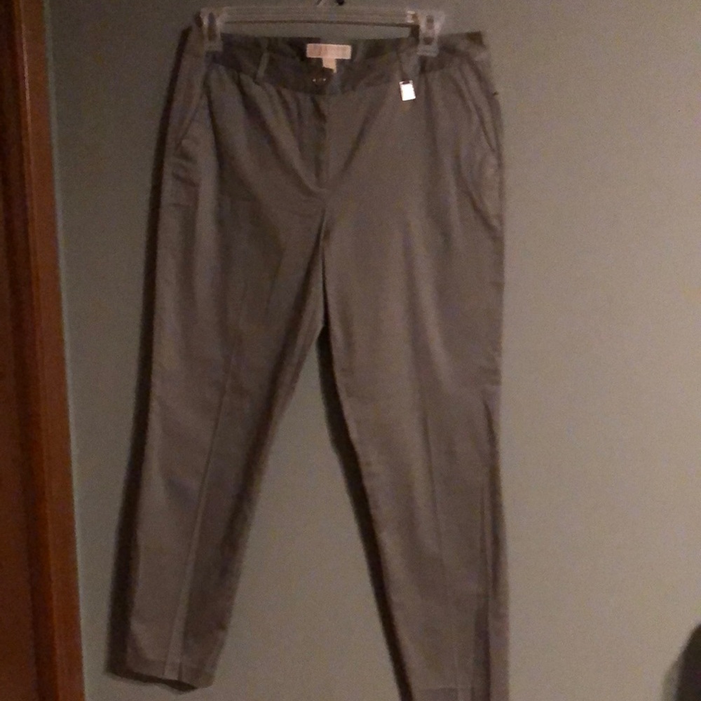 BRAND NEW WOMAN MICHAEL  KORS PANTS SIZE 10! NWOT! NEVER WORN!